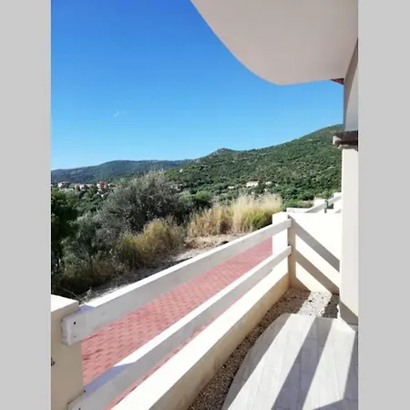 Apartmán Trilocale Vista Mare Con Piscina A Badesi