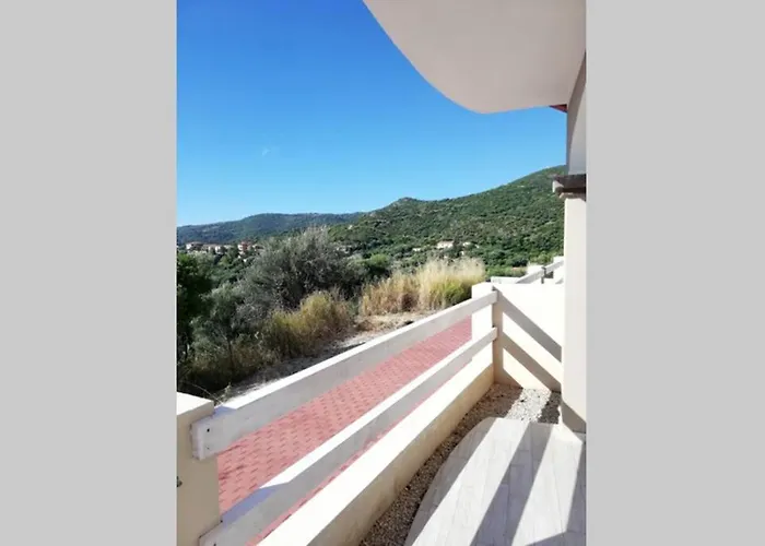 アパート Trilocale Vista Mare Con Piscina A バデージ